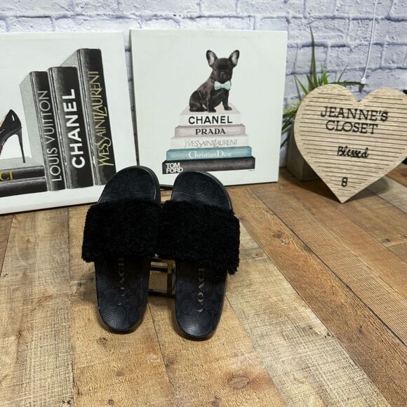 Coach Black slide With Shearling size 7 - Picture 6 of 9